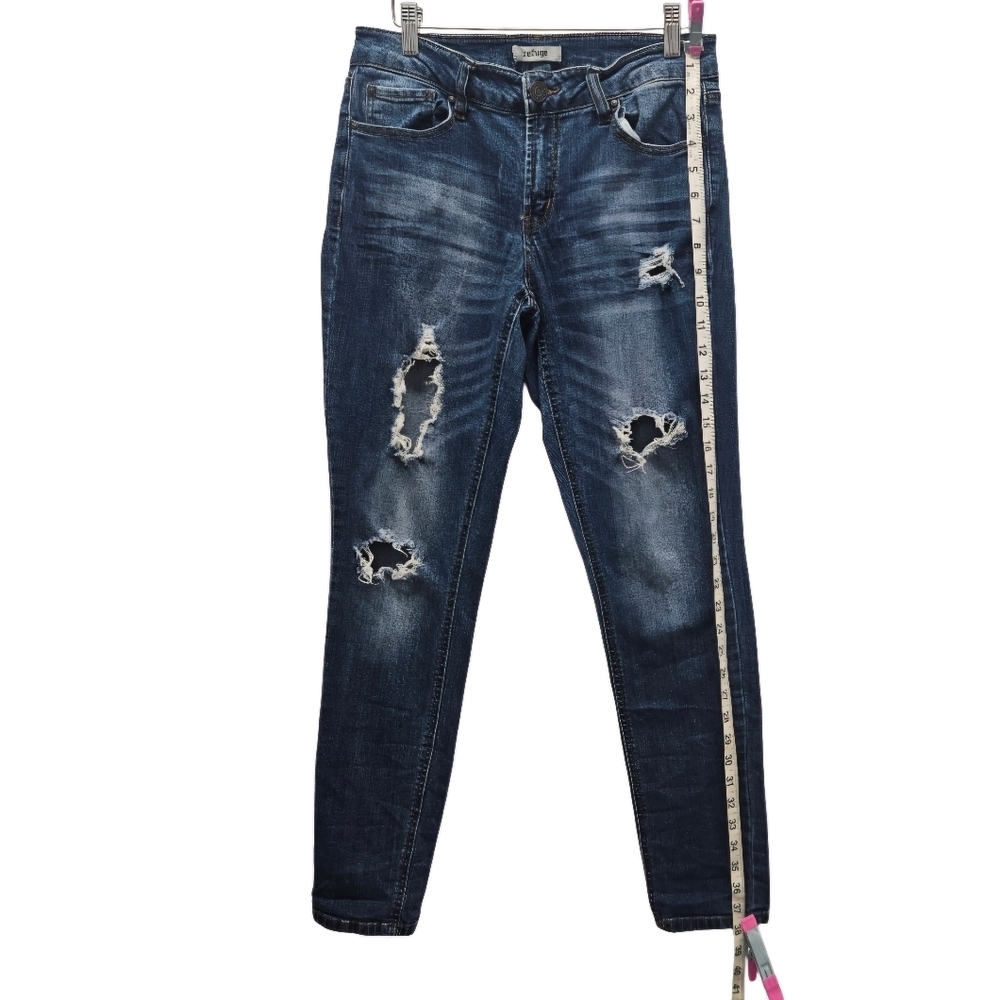 Refuge Distressed Skinny Jeans Medium Dark Wash Size 8 Blue Denim Ripped - Picture 14 of 15